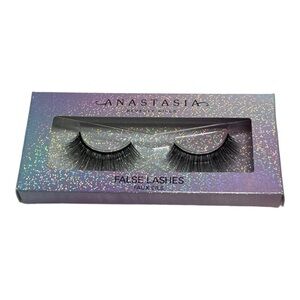 Anastasia Beverly Hills False Eyelashes.